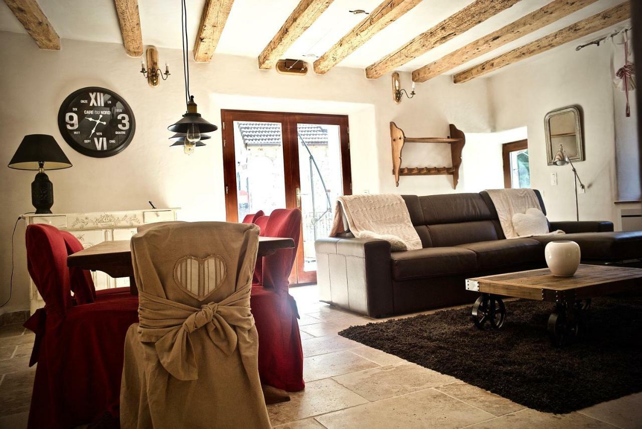 Chambres D'Hotes Des Lodges De La Cascade Yenne Exteriér fotografie