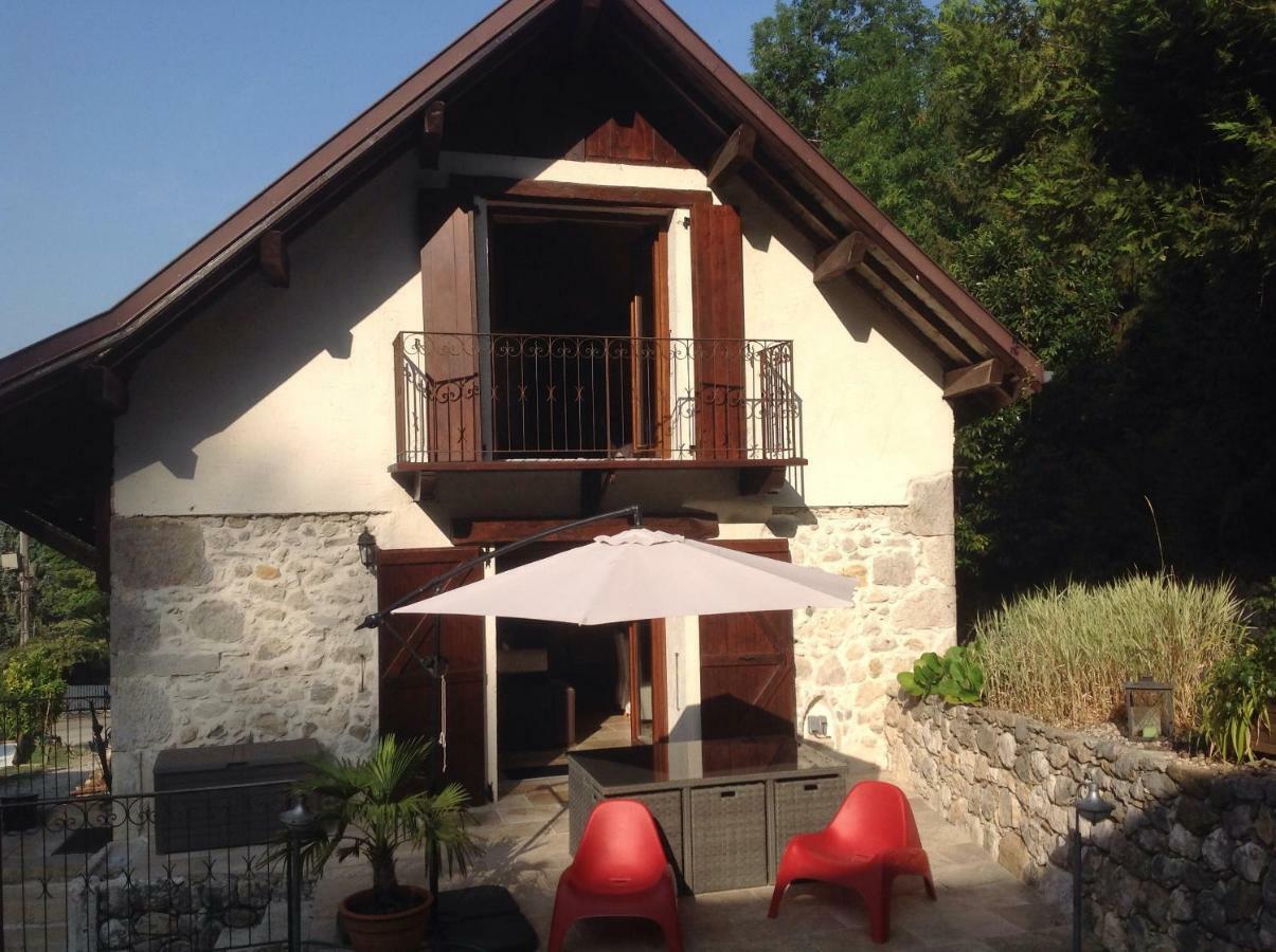 Chambres D'Hotes Des Lodges De La Cascade Yenne Exteriér fotografie